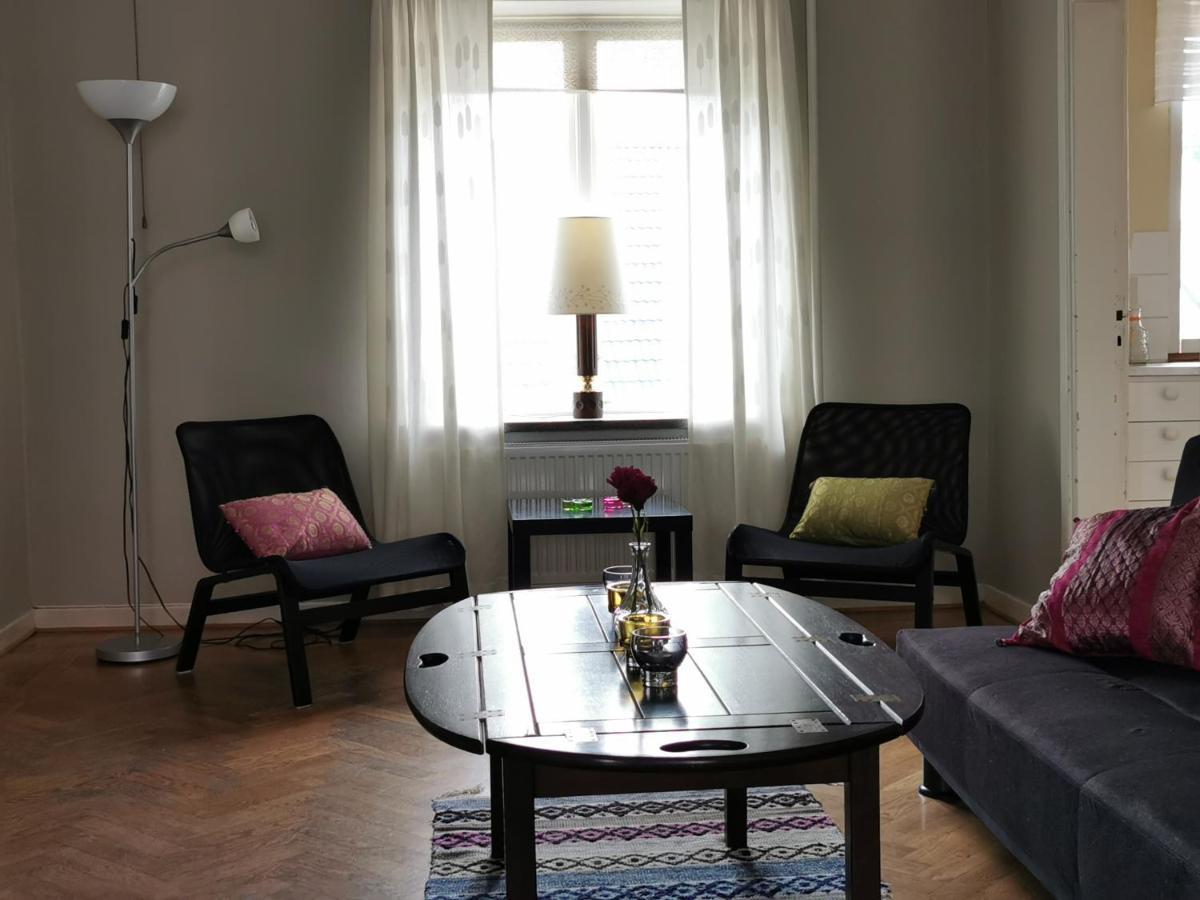 Апартаменты Gamla Skolan Rum & Oevernattning I Spjutstorp Экстерьер фото